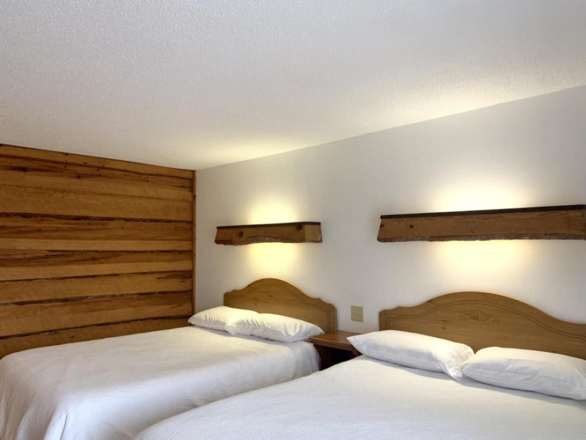 Bridge Inn Tomhawk - 2Nd Floor, 1 King Size Bed, Balcony, River View Tomahawk Exterior photo